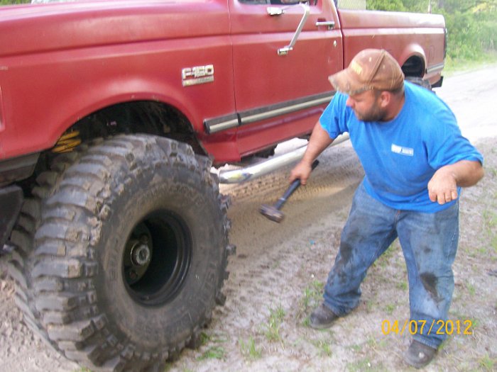 2012-Apr-07HGR4X4_nightride 015
